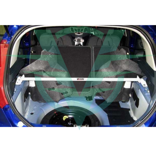 Barra de Torretas Ultra Racing Trasera para Ford Fiesta MK6 / MK7